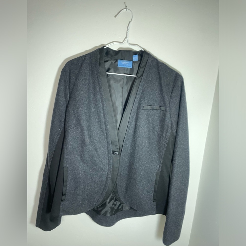 Simply Vera Vera Wang Grey and Black Blazer